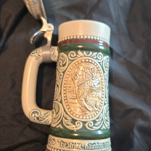 Vintage (1978) AVON Stoneware Beer Stein w/ Outdoorsman Relief & Pewter #86022 - Picture 2 of 11